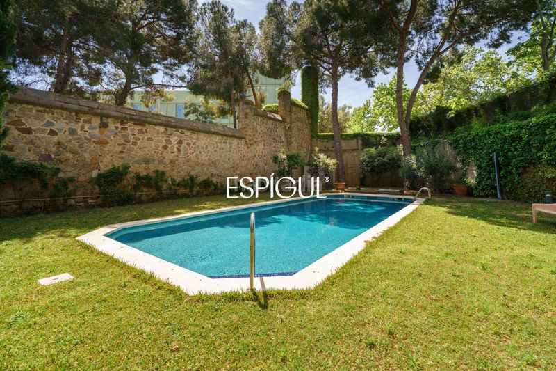 Foto 5f43104d-1578-4033-8df5-e9800adaa927. Pis amb calefacció aparcament piscina a Pedralbes Barcelona
