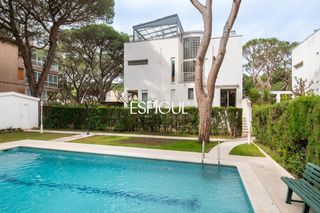 Maison  Palafurgell. Espectacular chalet en gavá