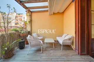 Flat  Comte urgell. Exclusivo piso con terraza privada en eixample  sant antoni