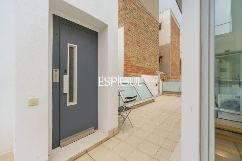 Foto 4fca1eda-429f-4106-9a71-4688f1a392c4. Casa amb calefacció a Sants Barcelona