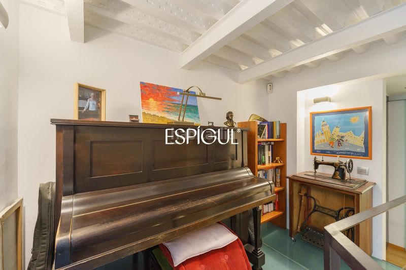 Foto dd82ec57-57db-4996-9d9e-c7ea720968f0. Casa amb calefacció a Sants Barcelona