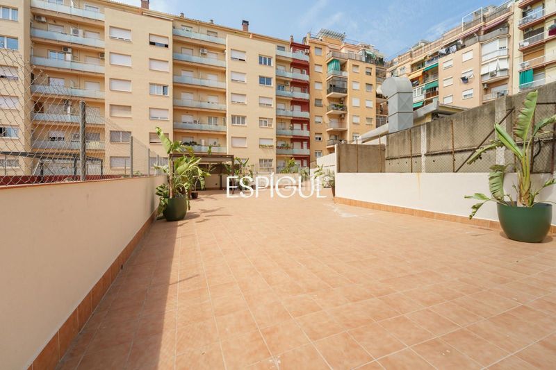 Foto b7a2be94-b07f-4391-a54e-9f026f69041a. Pis amb calefacció aparcament a Sant Ramon - Maternitat Barcelona