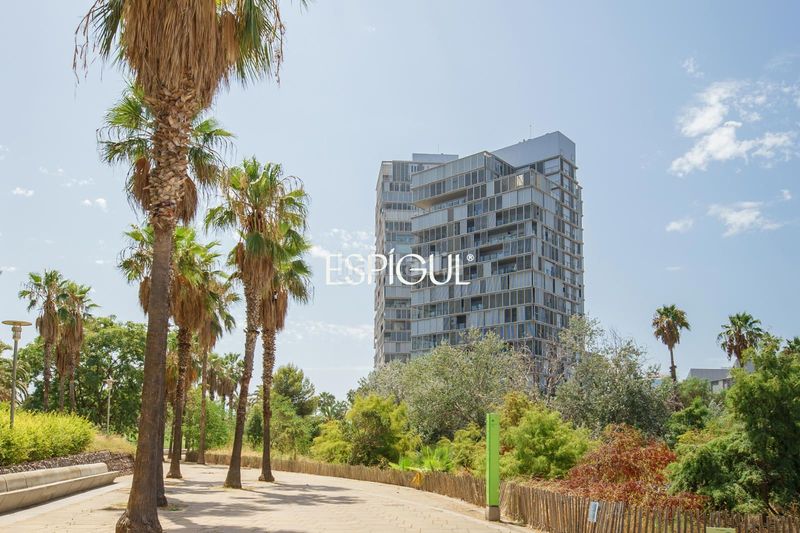 Foto a70930b3-cb1a-485d-93ae-5f13de55eefd. Àtic amb calefacció piscina a Diagonal Mar i el Front Marítim del Poblenou Barcelona