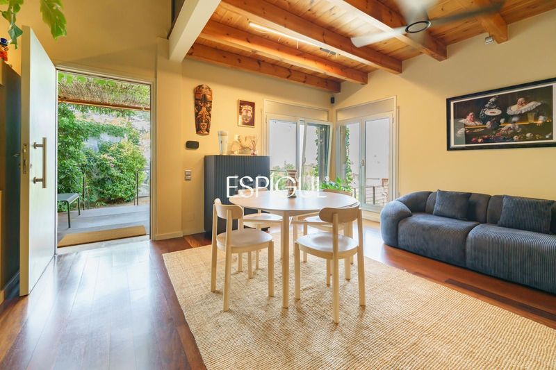 Foto ff8e27e5-b441-4ea3-b902-f94ba345a6c3. Casa amb calefacció aparcament a Molins de Rei