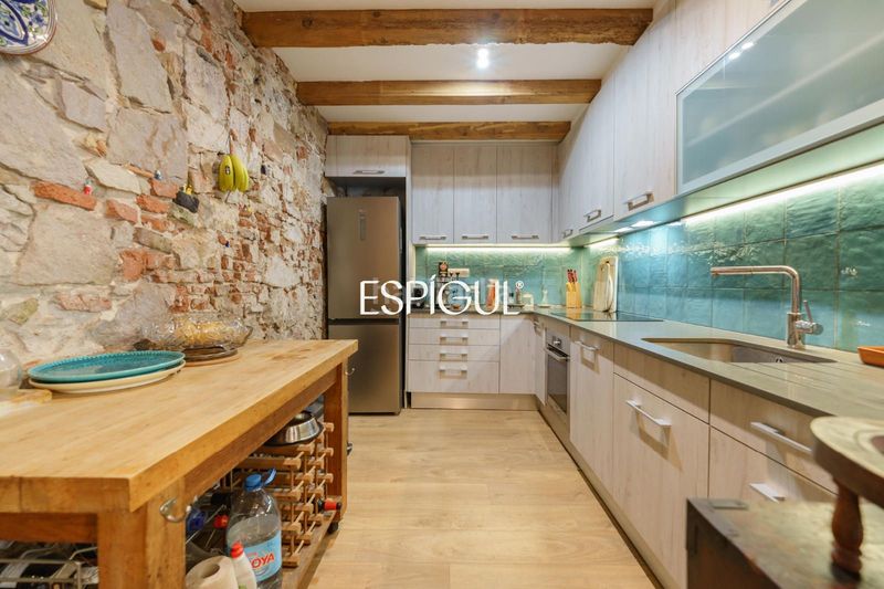 Foto 0cafd1f6-a375-4e4a-b247-e535ce9e487e. Duplex con riscaldamento in El Poble Sec - Parc de Montjuïc Barcelona