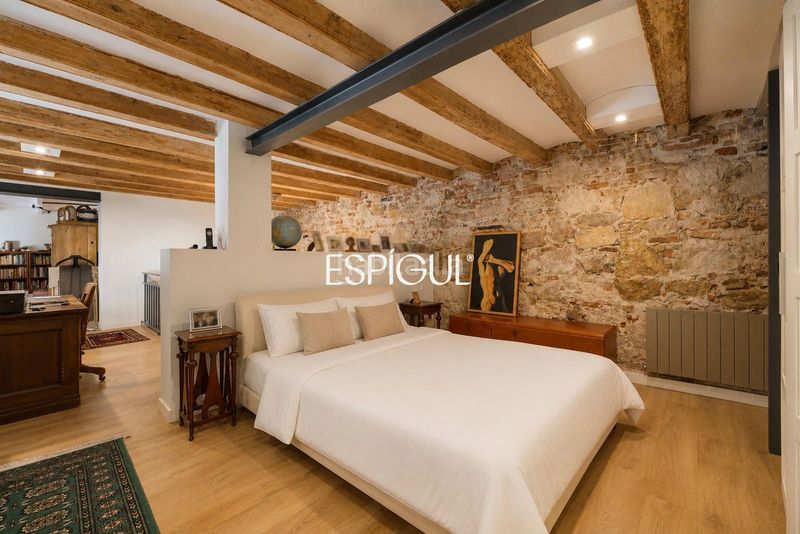 Foto 3da335a8-fab4-4be8-9b28-a27d3554b9fa. Duplex con riscaldamento in El Poble Sec - Parc de Montjuïc Barcelona