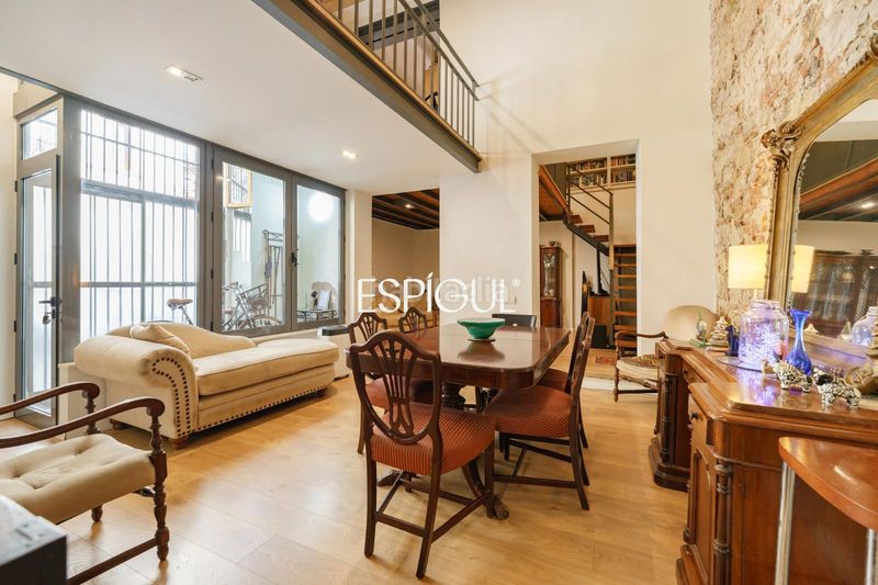 Foto d8423f78-bdac-4db1-8a94-c8b3c0d0bf7b. Duplex con riscaldamento in El Poble Sec - Parc de Montjuïc Barcelona