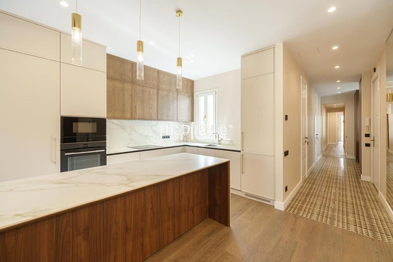 Foto 3d8bf16a-2736-4f2a-90ef-87295698ae3f. Pis amb calefacció a Dreta de l´Eixample Barcelona