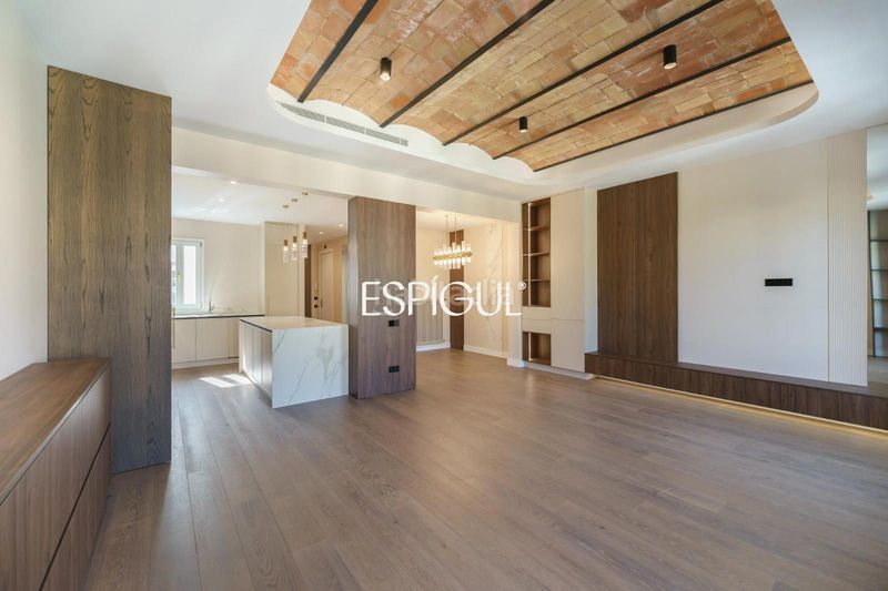 Foto 90cc4264-f5ef-4b4d-b1c4-33eb338e5fdc. Pis amb calefacció a Dreta de l´Eixample Barcelona