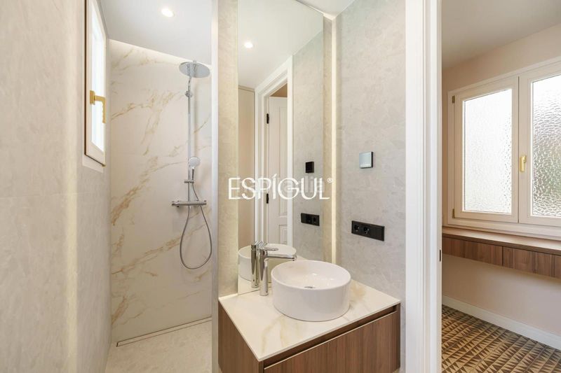 Foto e39624cc-cbc5-4f18-a2ec-f3f98884a1e4. Pis amb calefacció a Dreta de l´Eixample Barcelona