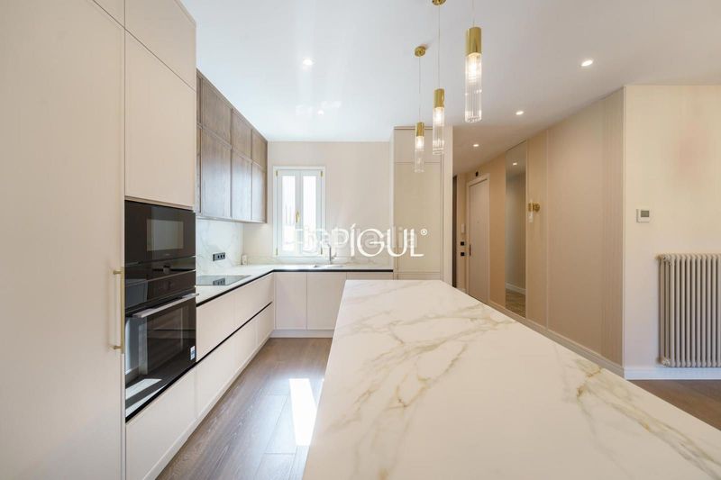 Foto e6929216-6411-485c-b784-f6a35b908d1c. Pis amb calefacció a Dreta de l´Eixample Barcelona