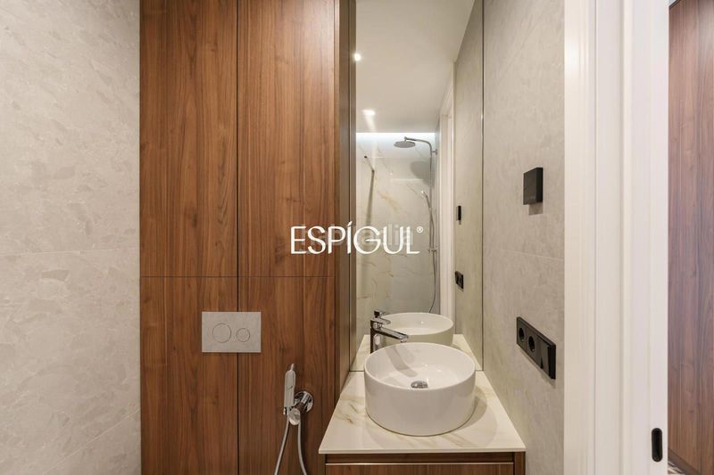 Foto e86e7dfb-d5b2-4eb8-a53b-bcffa3682c5f. Pis amb calefacció a Dreta de l´Eixample Barcelona