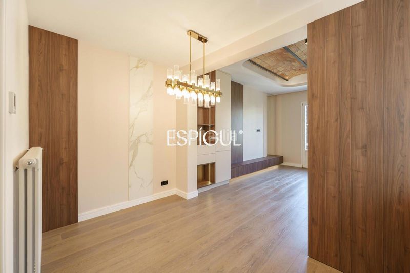 Foto f805f6d6-47f0-4972-9c85-750a678624af. Pis amb calefacció a Dreta de l´Eixample Barcelona