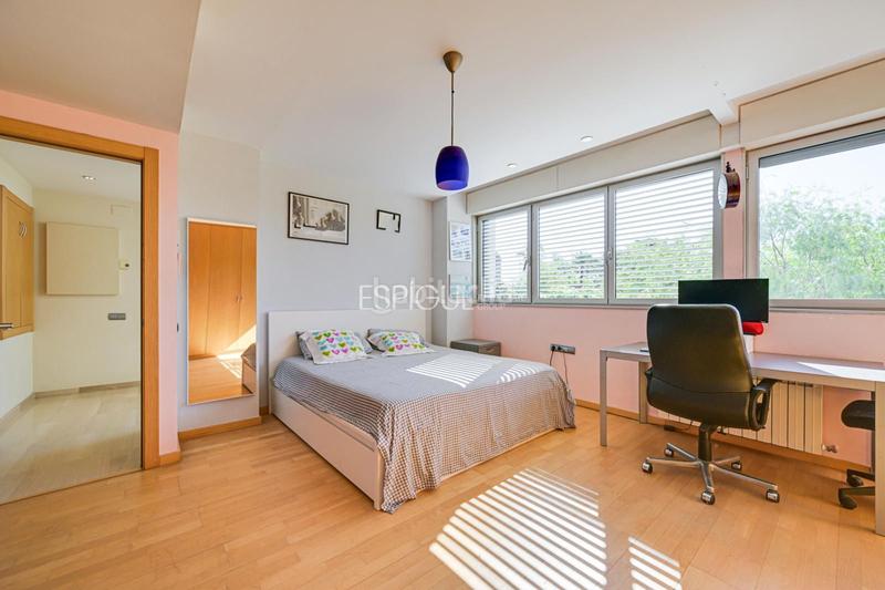 Foto 3630c259-e758-4ec6-a5e9-842e56cfdcaa. Casa adossada amb calefacció aparcament a Sant Gervasi - Bonanova Barcelona