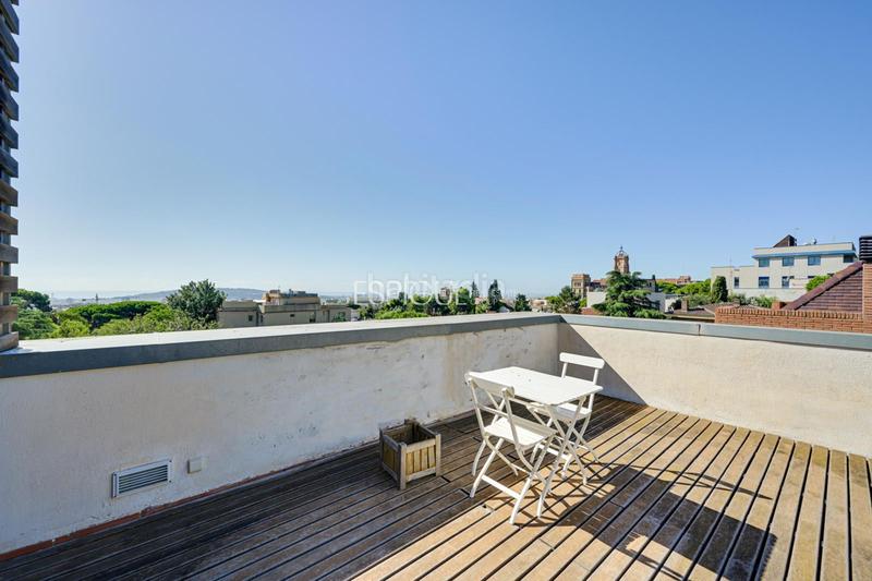 Foto 7d6d3719-40a1-4b03-b52d-50acaf388c4e. Casa adossada amb calefacció aparcament a Sant Gervasi - Bonanova Barcelona