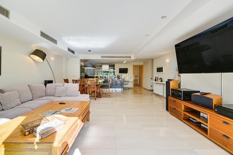 Foto 984d14d2-ece7-499c-992d-87f13bc8047e. Casa adossada amb calefacció aparcament a Sant Gervasi - Bonanova Barcelona