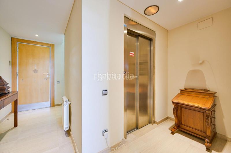 Foto cdd67479-3347-443a-883d-c163e92a496c. Casa adossada amb calefacció aparcament a Sant Gervasi - Bonanova Barcelona