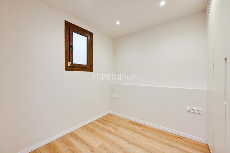 Foto d09d8da4-06b2-4c58-9d75-04efa2c6206b. Pis amb calefacció a Raval Barcelona