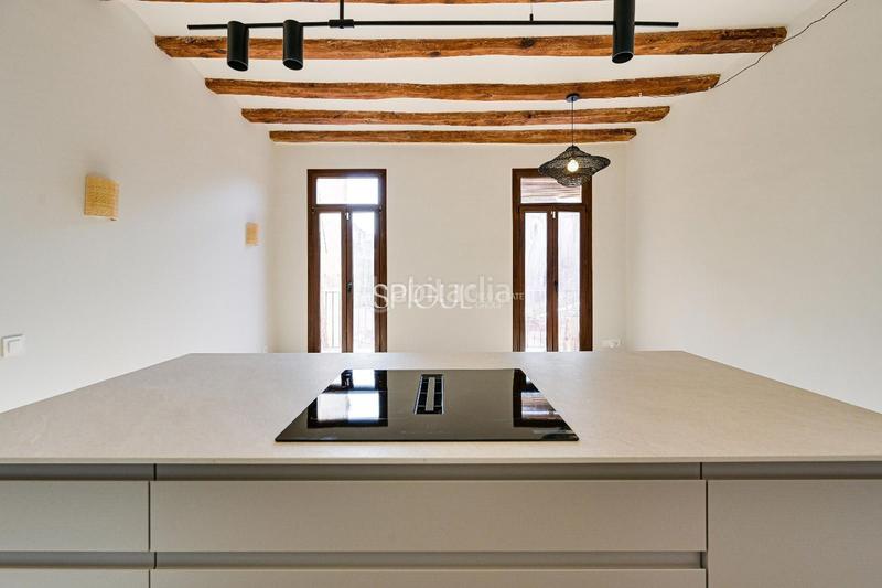 Foto ed469f8d-7ffb-46d5-9e3d-9d1711998284. Pis amb calefacció a Raval Barcelona