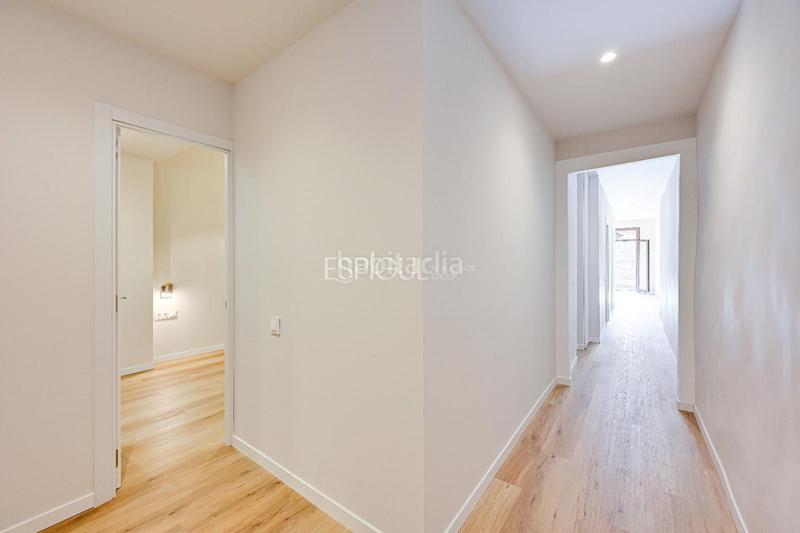 Foto f0929584-ad2c-4b6c-9a0a-060337361159. Pis amb calefacció a Raval Barcelona