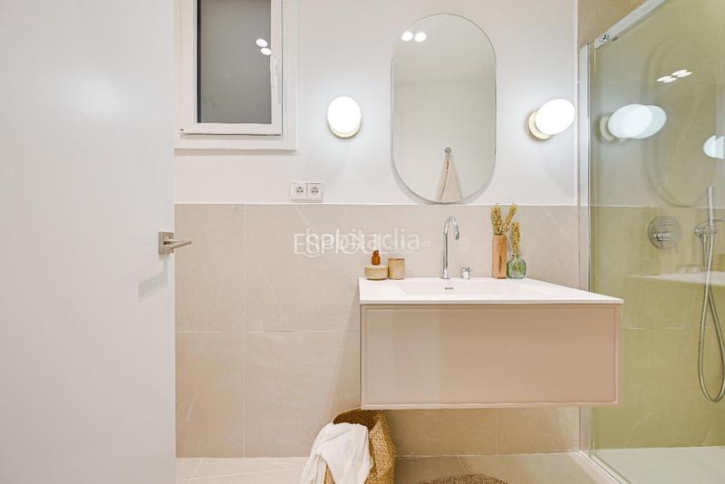 Foto c0fa1c0f-550e-467d-a759-3e2946520b24. Pis amb calefacció aparcament a St. Pere - Sta. Caterina - El Born Barcelona