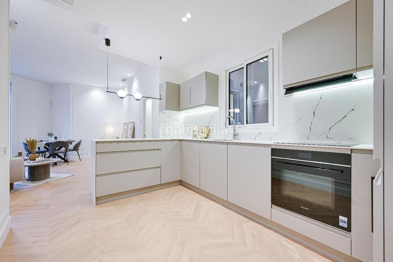 Foto c97be6db-f782-4821-9337-fa46dfc8b917. Pis amb calefacció aparcament a St. Pere - Sta. Caterina - El Born Barcelona