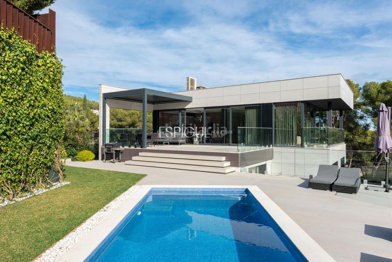 Foto 62028b8f-a40a-474b-81bc-04b88513b926. Maison avec chauffage parking piscine dans Muntanyeta Castelldefels