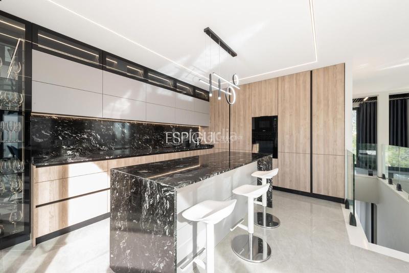 Foto ced678db-b7ae-431d-9c0f-8a4e434e77f2. Maison avec chauffage parking piscine dans Muntanyeta Castelldefels