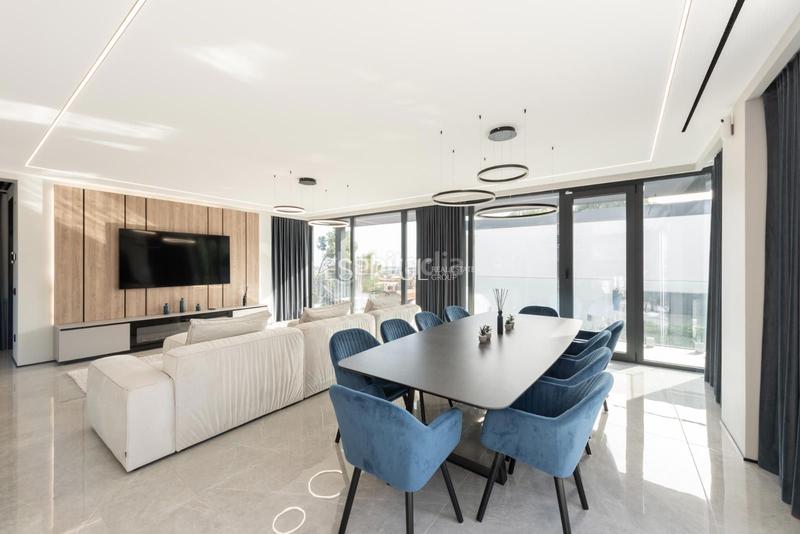 Foto d8b24e32-79a5-45bb-b70c-f3b37abba732. Maison avec chauffage parking piscine dans Muntanyeta Castelldefels