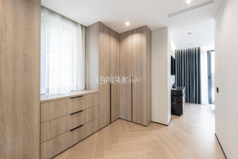 Foto ff9ca473-1842-4770-9eae-03fbfff93cf4. Maison avec chauffage parking piscine dans Muntanyeta Castelldefels