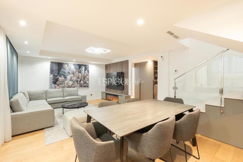 Foto d14a5abd-4d08-433d-b5a2-b4e5f7ec5bac. Duplex with heating parking in Centre Castelldefels