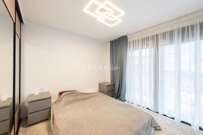 Foto ffc96cd2-4199-4e3e-b183-f5f3a13e4dd8. Duplex with heating parking in Centre Castelldefels