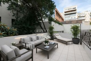 Piso  Mallorca. Piso en venta a reformar con terraza en carrer de mallorca, eixa