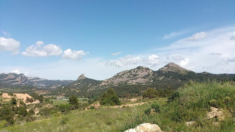 Foto f111ce74-3ebf-4fbf-8d73-6165f3e55f0e. Masía en Bot