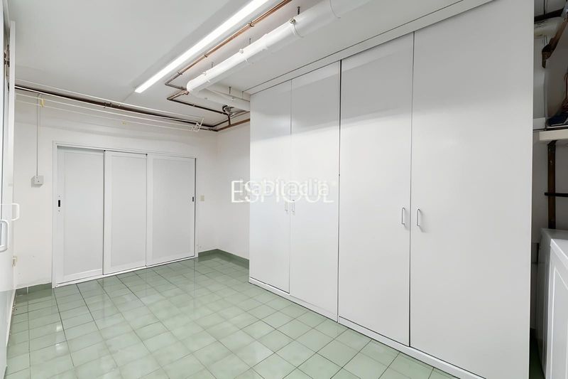 Foto 6eb52e27-c2b6-4e83-9279-ad6f85ad5865. Casa adossada amb calefacció aparcament piscina a Sant Cugat del Vallès