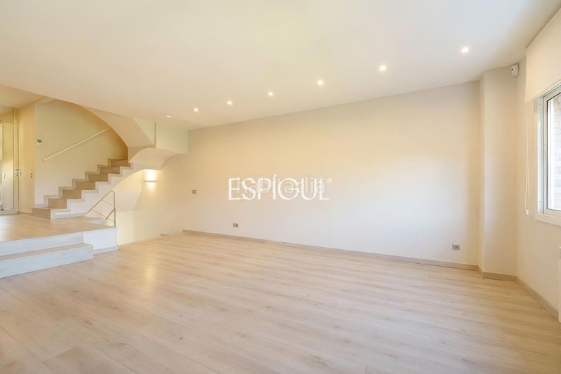 Foto aa90fdf2-91ef-4586-a51e-bb3a1d2858e8. Casa adossada amb calefacció aparcament piscina a Sant Cugat del Vallès