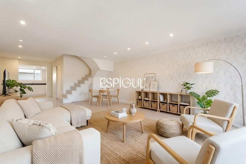 Foto e32a191e-70d0-4e5a-b14a-72fd5c353d7d. Casa adossada amb calefacció aparcament piscina a Sant Cugat del Vallès