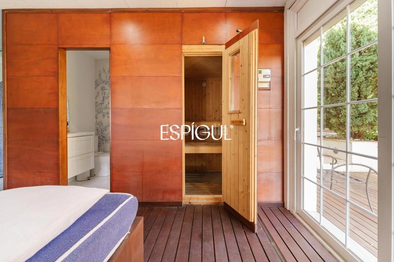 Foto 105f5d57-3f46-482b-bdad-5081a455d759. Casa amb calefacció aparcament piscina a Valldoreix Sant Cugat del Vallès