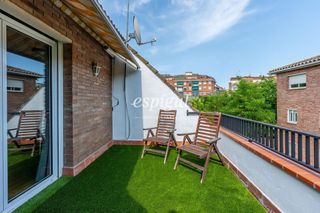Casa adossada a Arxiu. Casa pareada en venta en arxiu al lado estación