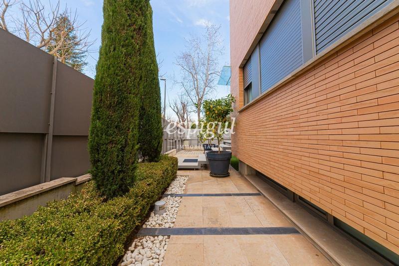 Foto 5f74ec90-738d-4a3b-8da1-4f9d04ae1ecf. House with parking pool in Arxiu Sant Cugat del Vallès