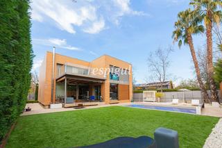 Maison  Ferran soldevila. Unifamiliar de diseño en zona arxiu