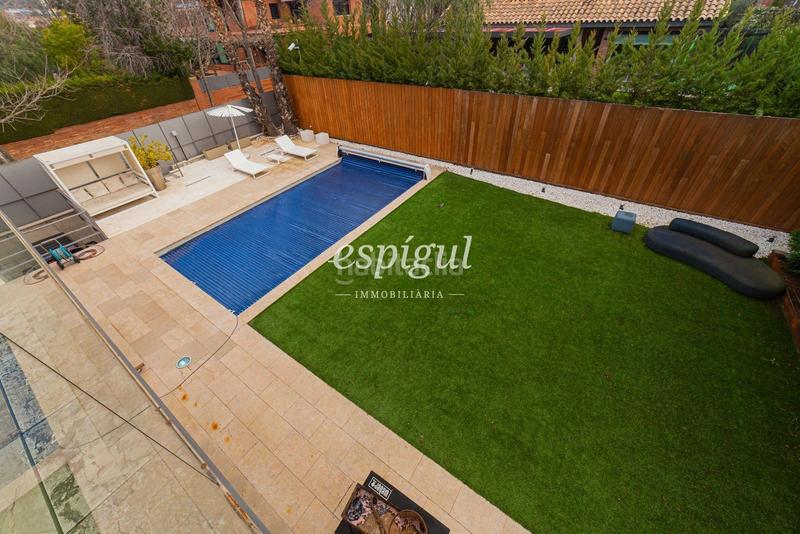 Foto c220859f-d617-46ae-b58c-3d2c9169ffe8. House with parking pool in Arxiu Sant Cugat del Vallès