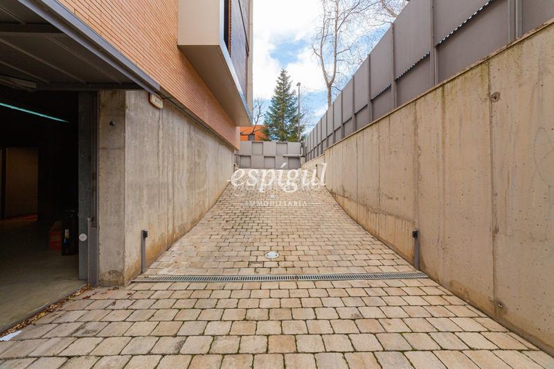 Foto f553f599-0b48-45ab-9d43-87b385a3ec80. House with parking pool in Arxiu Sant Cugat del Vallès