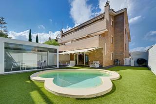Casa adossada  Badabadoc. Casa en venta en vallsuau