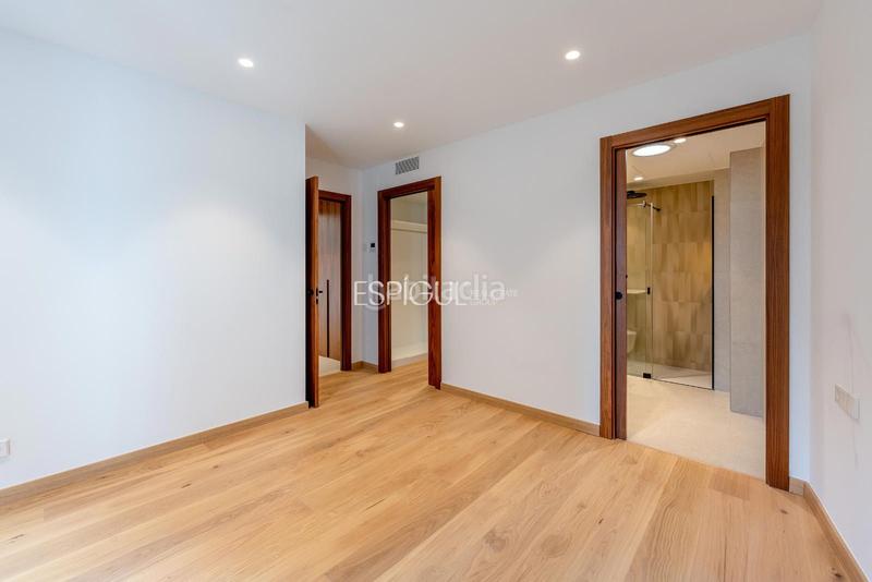 Foto 66de2999-3a91-4f6a-b778-e9f8230fea73. Dachwohnung mit heizung parking in Centre - Estació Sant Cugat del Vallès