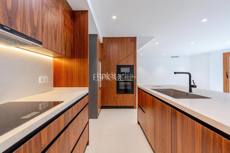 Foto cadf42b9-d62b-4291-b53c-c38671c586ed. Dachwohnung mit heizung parking in Centre - Estació Sant Cugat del Vallès