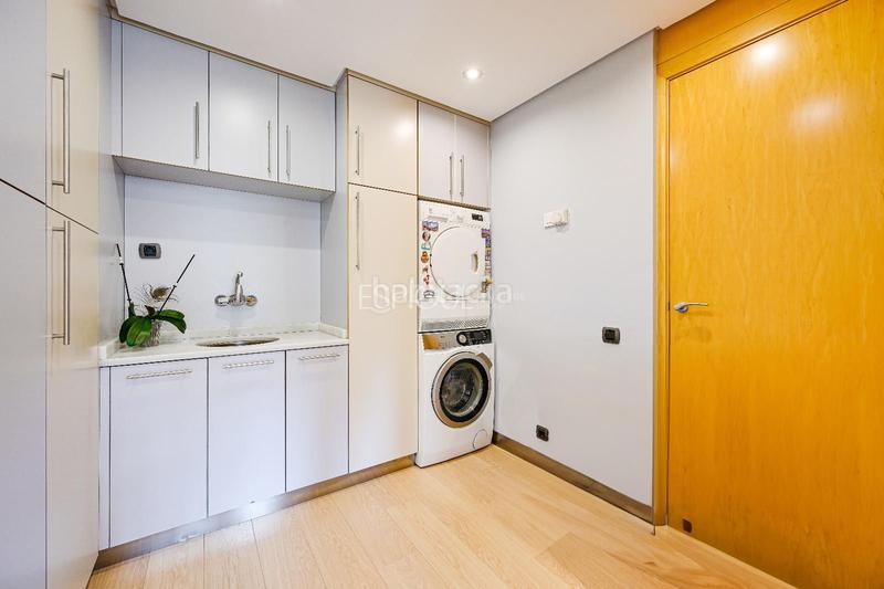 Foto 6dd11bff-caa9-4676-8b75-088bf60e2a23. Maison jumelée avec chauffage parking dans Sant Domènec Sant Cugat del Vallès