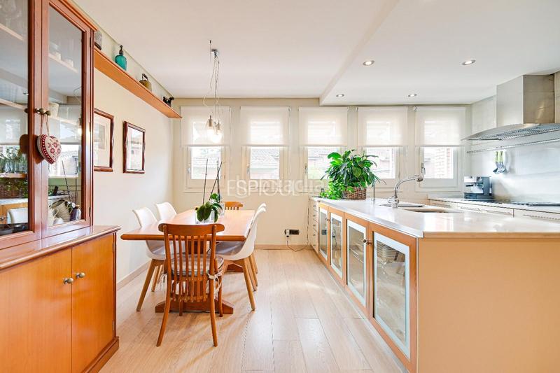 Foto 7ba38a9d-64ae-46a5-9d31-fbcb8c40ac6a. Maison jumelée avec chauffage parking dans Sant Domènec Sant Cugat del Vallès