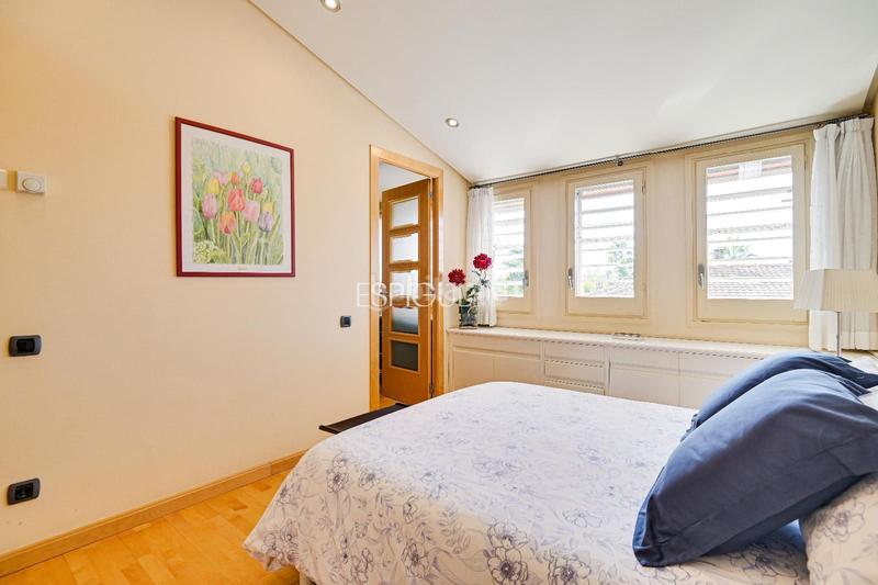 Foto a111caf5-1507-4e2a-81cb-47a095600016. Maison jumelée avec chauffage parking dans Sant Domènec Sant Cugat del Vallès