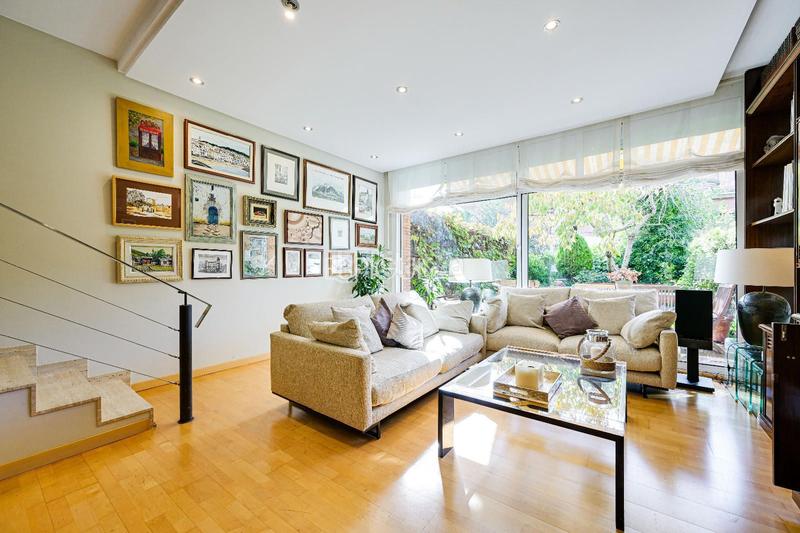 Foto ba0bcf2e-20c1-48e1-bc9d-cda7b2217e7e. Maison jumelée avec chauffage parking dans Sant Domènec Sant Cugat del Vallès